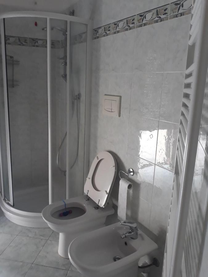 Alloggio Petunia Busto Arsizio Esterno foto