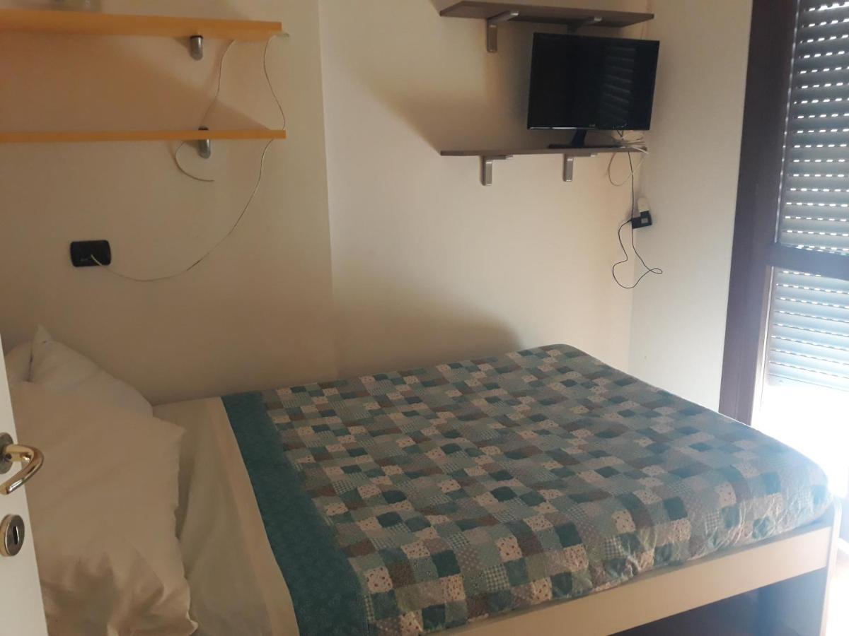 Alloggio Petunia Busto Arsizio Esterno foto